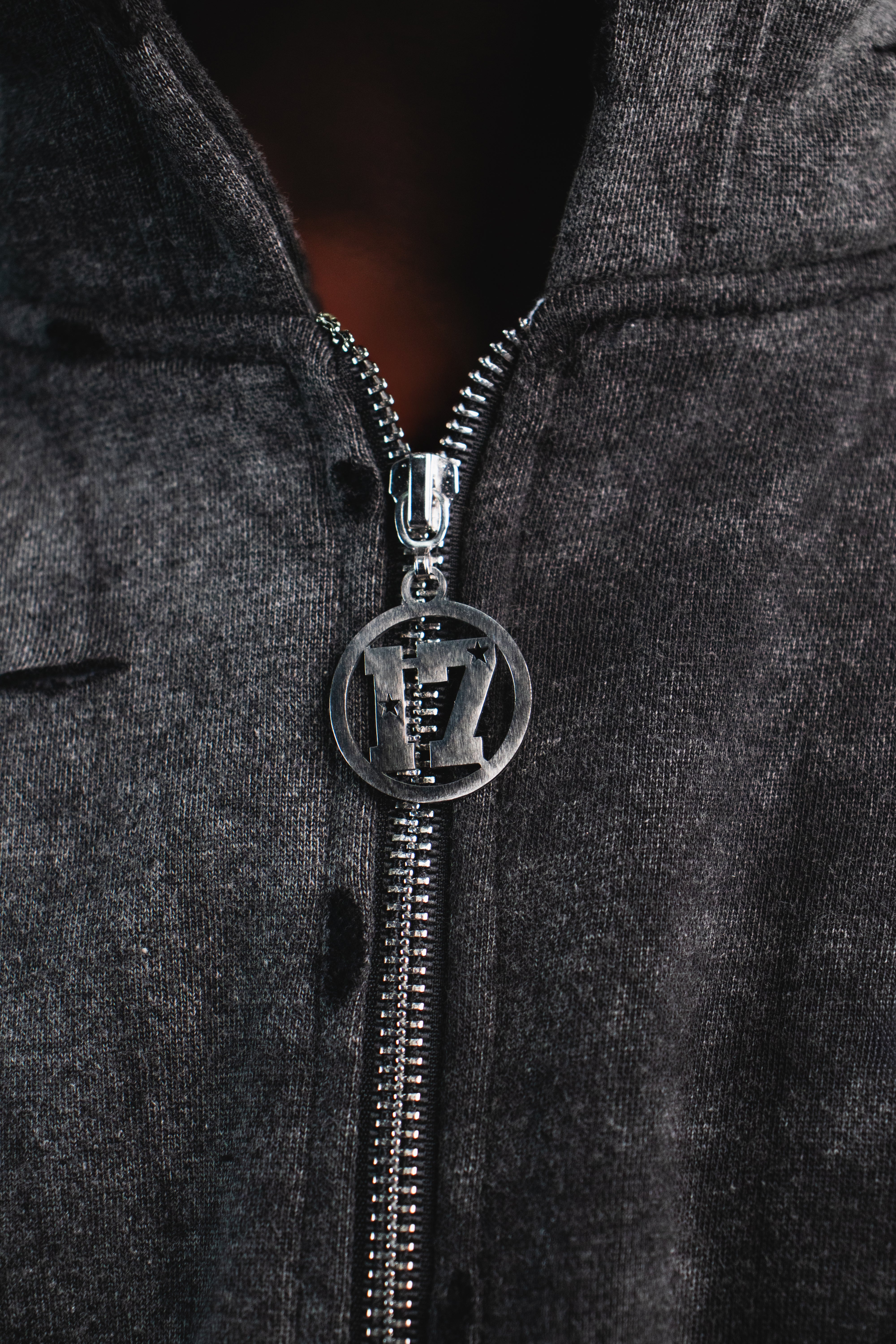 MOJA DISTRESSED HOODIE // BLACK